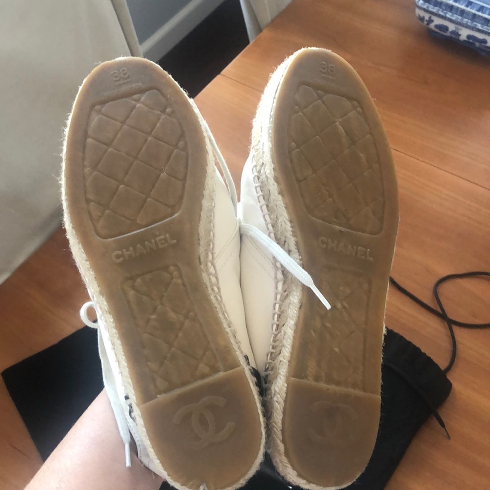 Chanel Espadrilles 38. Softest lambskin! Pre-loved - Picture 6 of 6